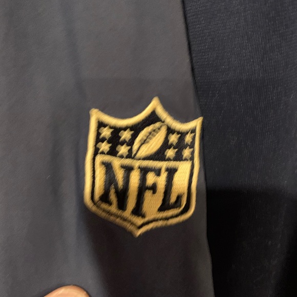 New England Patriots logo pull over warm - Picture 4 of 13